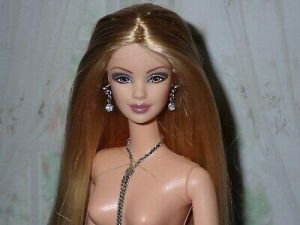Family Gifts Guide לבנות Glamorous Society Girl Barbie ~ Nude Doll ~ Newly Unboxed Condition
