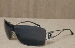 CHANEL Vintage Sunglasses With Stones